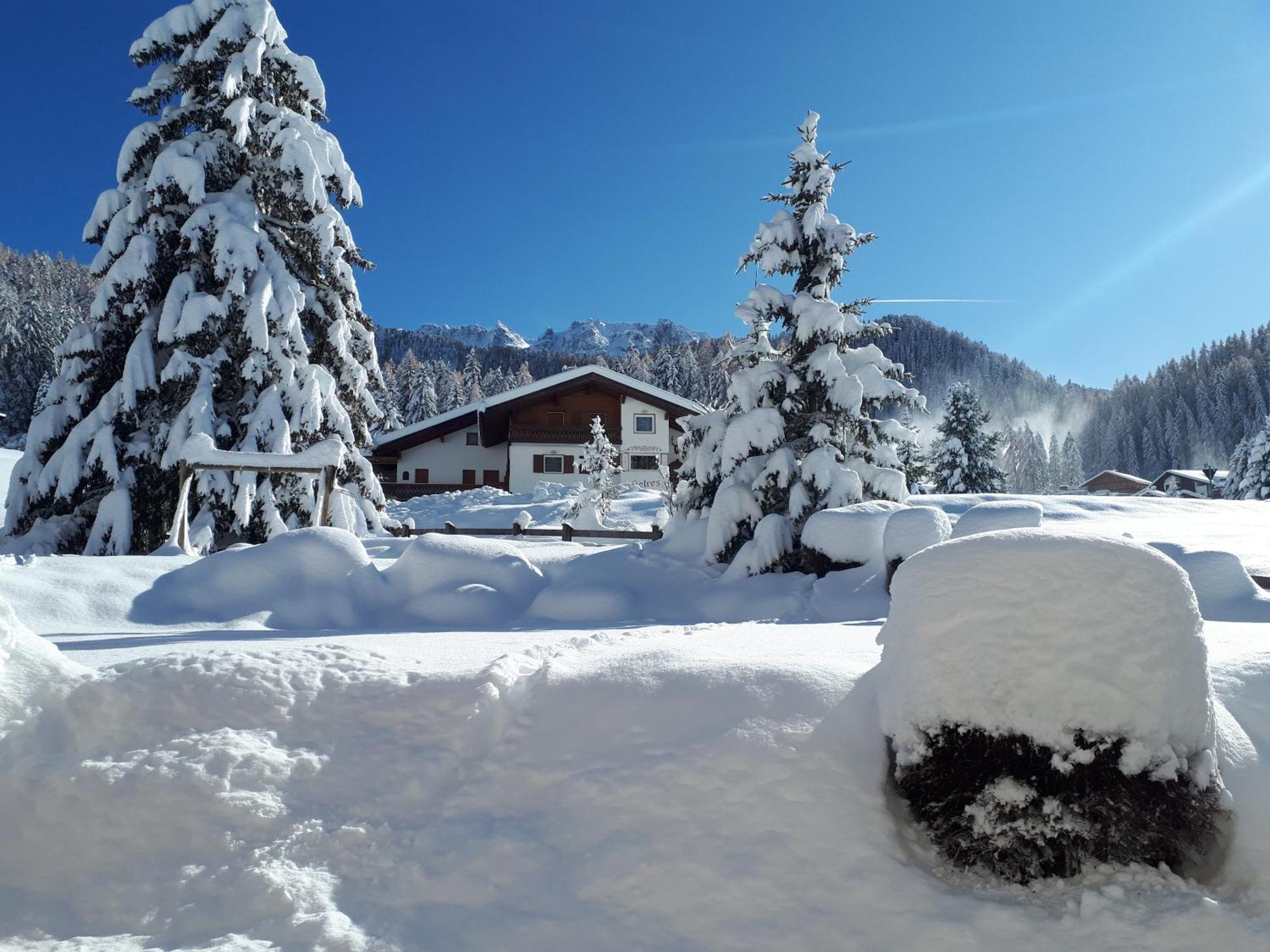 Garni Hotel Iris Sëlva Buitenkant foto