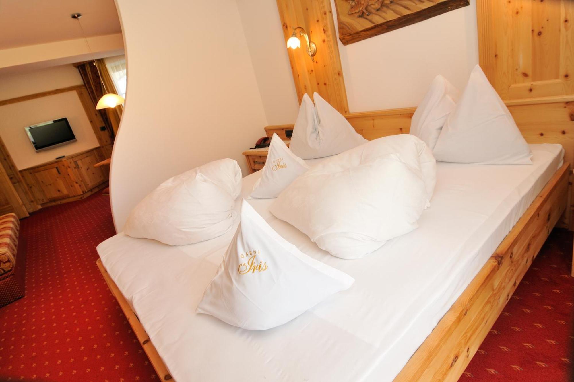 Garni Hotel Iris Sëlva Buitenkant foto