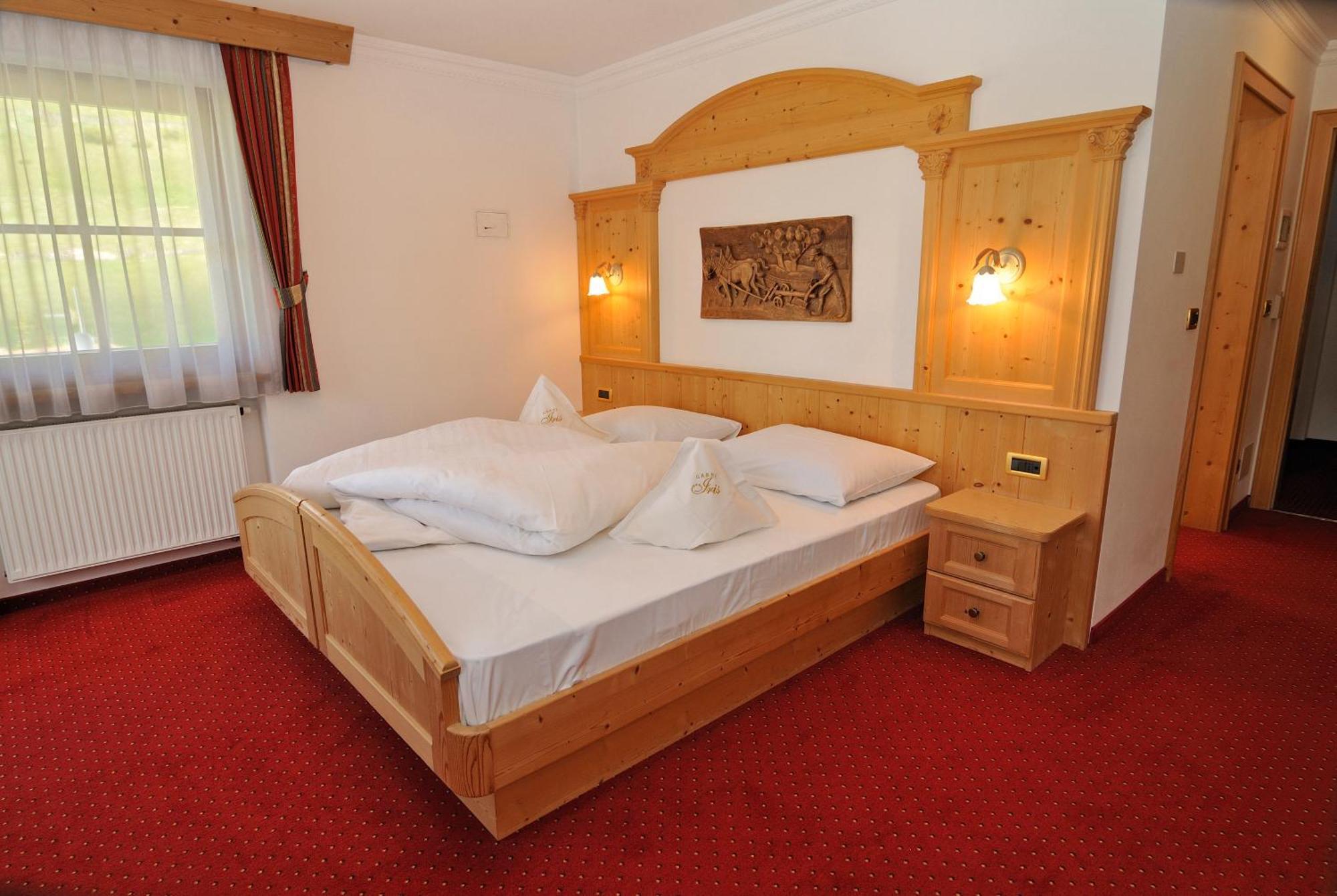 Garni Hotel Iris Sëlva Buitenkant foto
