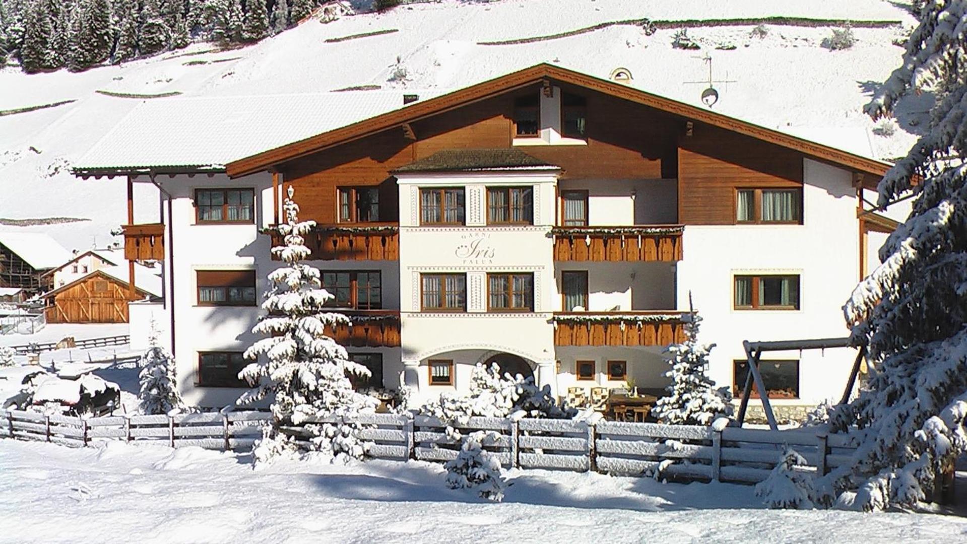 Garni Hotel Iris Sëlva Buitenkant foto