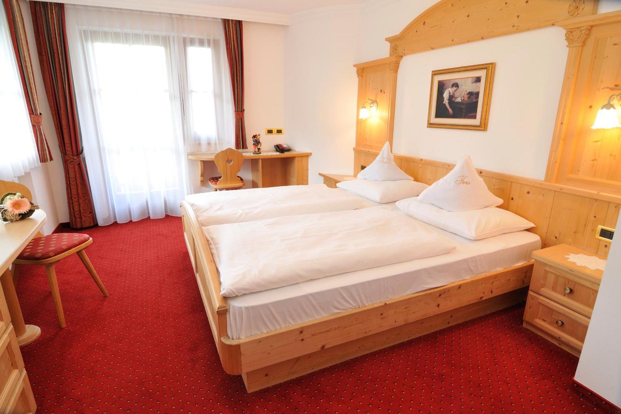 Garni Hotel Iris Sëlva Buitenkant foto